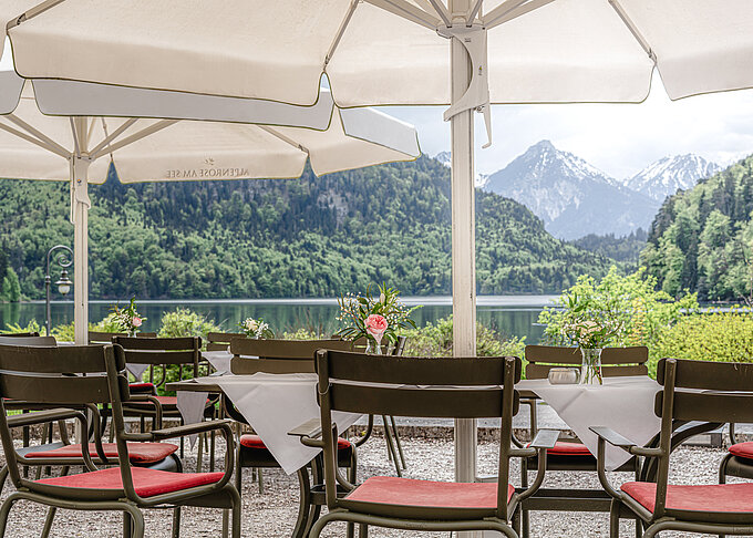 AMERON Neuschwanstein Alpsee Resort & Spa Alpenrose am See Restaurant Terrasse